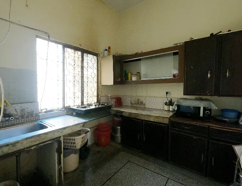 10 Marla House For Sale In Mehran Block Allama Iqbal Town
